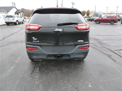 2018 Jeep Cherokee Latitude Plus   - Photo 3 - Quincy, IL 62305