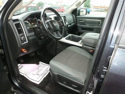 2017 RAM 1500 Big Horn   - Photo 10 - Quincy, IL 62305
