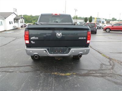 2017 RAM 1500 Big Horn   - Photo 3 - Quincy, IL 62305