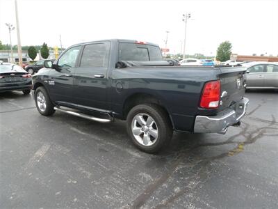 2017 RAM 1500 Big Horn   - Photo 2 - Quincy, IL 62305