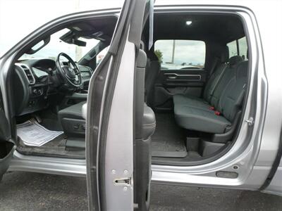 2022 RAM 1500 Big Horn   - Photo 4 - Quincy, IL 62305