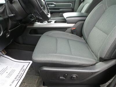 2022 RAM 1500 Big Horn   - Photo 7 - Quincy, IL 62305