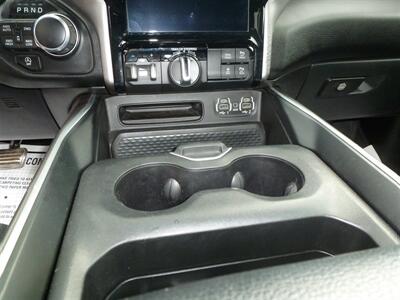 2022 RAM 1500 Big Horn   - Photo 9 - Quincy, IL 62305