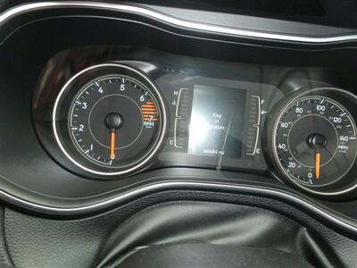 2019 Jeep Cherokee Latitude   - Photo 9 - Quincy, IL 62305