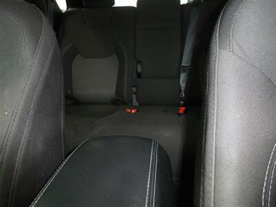 2019 Jeep Cherokee Latitude   - Photo 11 - Quincy, IL 62305