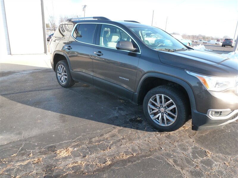 2019 GMC Acadia SLE-2's photo