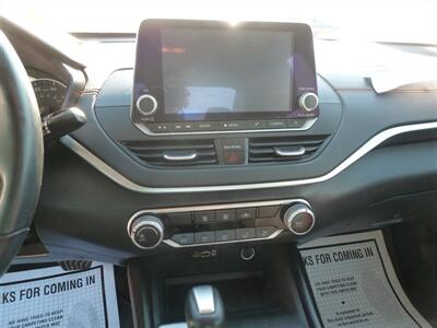2021 Nissan Altima 2.5 SR - Photo 7 - Quincy, IL 62305