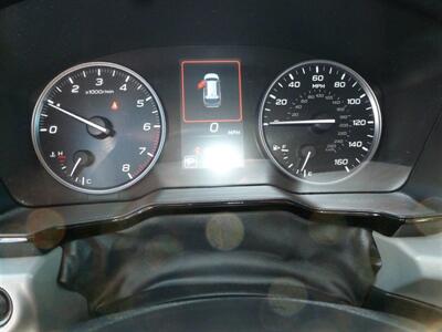 2023 Subaru Outback Premium   - Photo 8 - Quincy, IL 62305