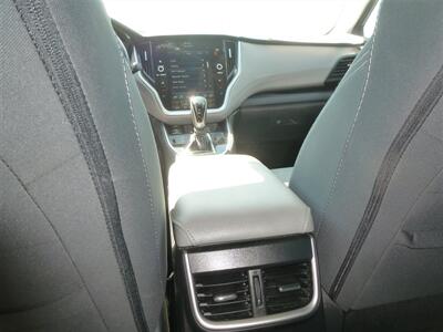 2023 Subaru Outback Premium   - Photo 4 - Quincy, IL 62305