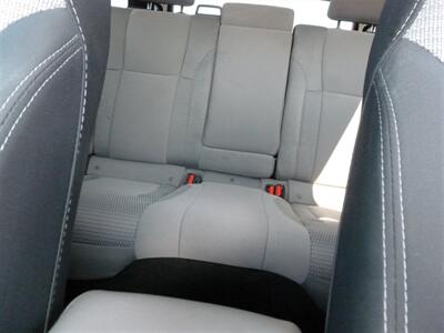 2023 Subaru Outback Premium   - Photo 10 - Quincy, IL 62305