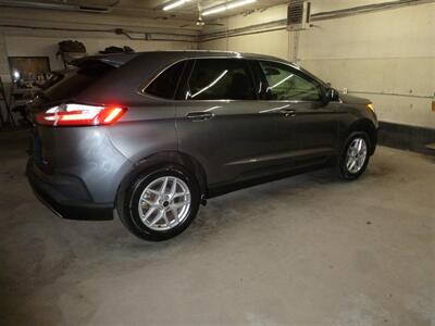 2023 Ford Edge SEL - Photo 7 - Quincy, IL 62305