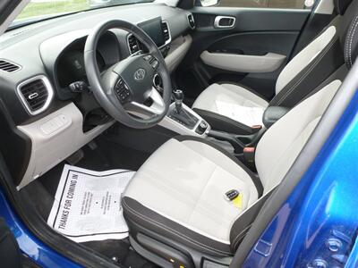 2025 Hyundai VENUE SEL - Photo 4 - Quincy, IL 62305
