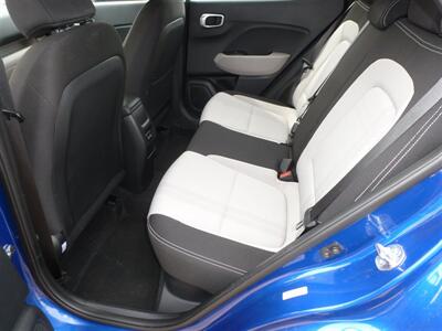 2025 Hyundai VENUE SEL - Photo 7 - Quincy, IL 62305