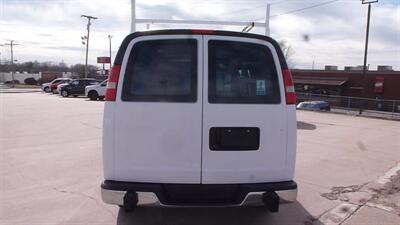 2017 GMC Savana 2500   - Photo 2 - Quincy, IL 62305