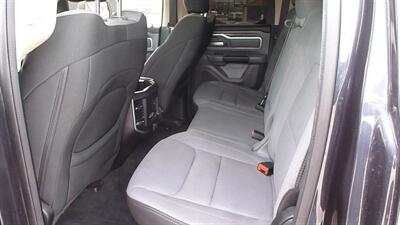 2020 RAM 1500 Big Horn   - Photo 4 - Quincy, IL 62305