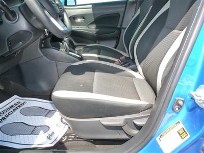 2021 Nissan Versa SV   - Photo 6 - Quincy, IL 62305