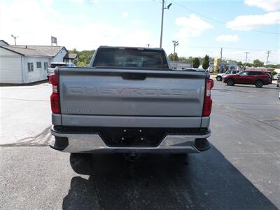 2023 Chevrolet Silverado 1500 LT   - Photo 4 - Quincy, IL 62305