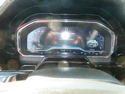 2023 Chevrolet Silverado 1500 LT   - Photo 8 - Quincy, IL 62305