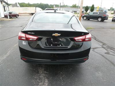 2020 Chevrolet Malibu LT   - Photo 3 - Quincy, IL 62305