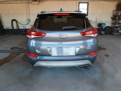 2018 Hyundai TUCSON Limited - Photo 3 - Quincy, IL 62305