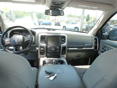 2017 RAM 1500 Big Horn   - Photo 10 - Quincy, IL 62305