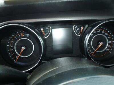 2023 Jeep Gladiator Sport S   - Photo 10 - Quincy, IL 62305