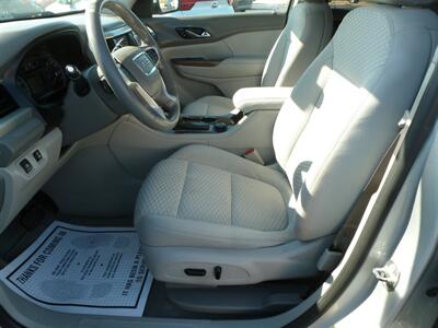 2019 GMC Acadia SLE-2 - Photo 7 - Quincy, IL 62305