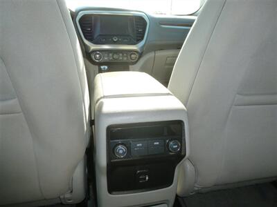 2019 GMC Acadia SLE-2 - Photo 6 - Quincy, IL 62305