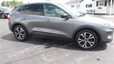 2022 Ford Escape SE - Photo 4 - Quincy, IL 62305