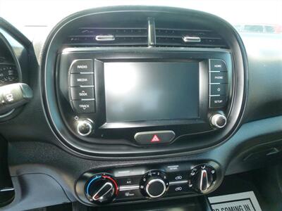 2021 Kia Soul GT-Line   - Photo 9 - Quincy, IL 62305