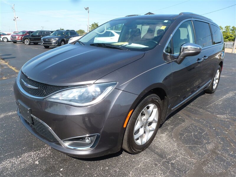 2020 Chrysler Pacifica Limited  