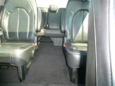 2020 Chrysler Pacifica Limited   - Photo 12 - Quincy, IL 62305