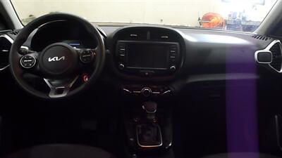 2024 Kia Soul LX   - Photo 4 - Quincy, IL 62305