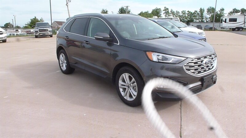 2019 Ford Edge SEL AWD's photo