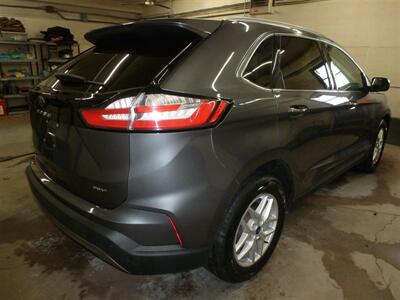 2021 Ford Edge SEL   - Photo 2 - Quincy, IL 62305