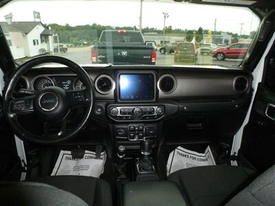 2021 Jeep Gladiator Willys   - Photo 10 - Quincy, IL 62305