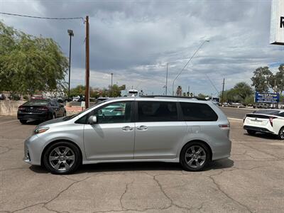 2019 Toyota Sienna SE 8-Passenger  