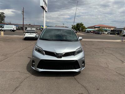 2019 Toyota Sienna SE 8-Passenger   - Photo 8 - Mesa, AZ 85210