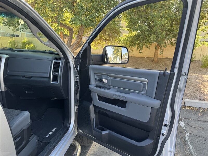 2014 RAM 1500 SLT - Photo 14 - Mesa, AZ 85210