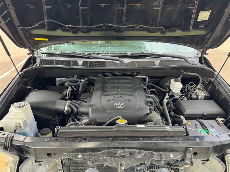 2017 Toyota Sequoia Limited - Photo 32 - Mesa, AZ 85210