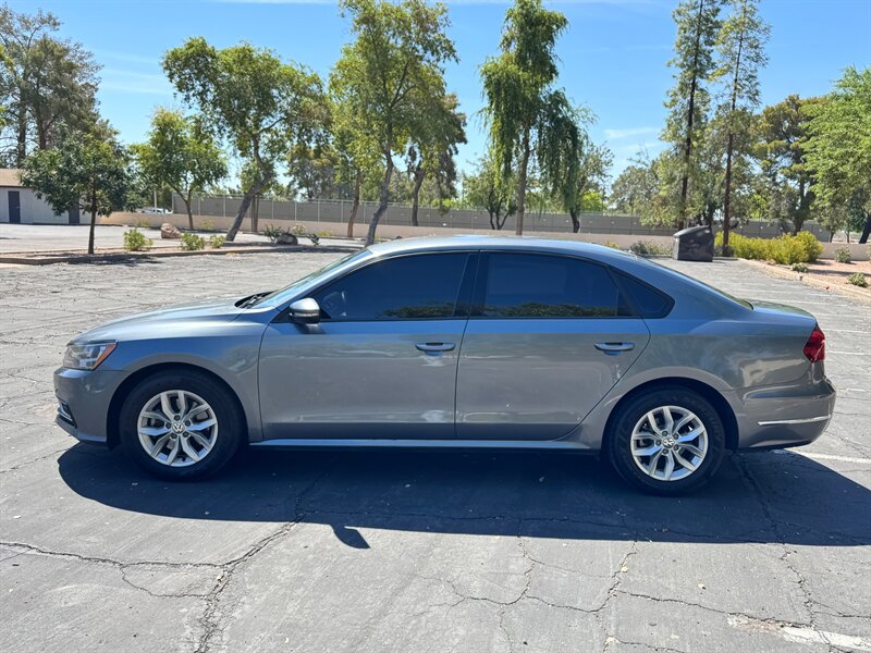 2018 Volkswagen Passat S - Photo 6