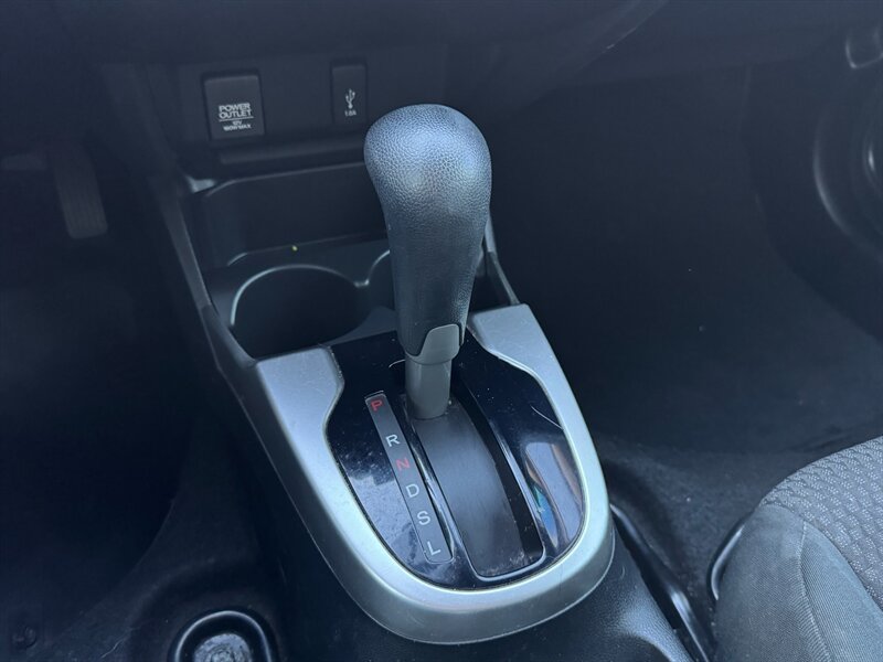 2018 Honda Fit LX - Photo 22 - Mesa, AZ 85210