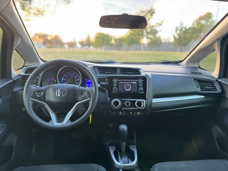 2018 Honda Fit LX - Photo 17 - Mesa, AZ 85210