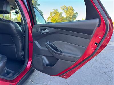 2012 Ford Focus Titanium   - Photo 14 - Mesa, AZ 85210