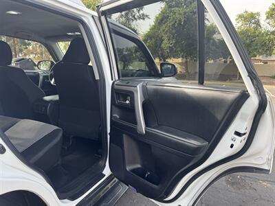 2015 Toyota 4Runner SR5   - Photo 14 - Mesa, AZ 85210