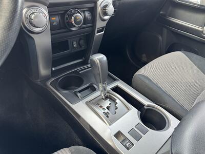 2015 Toyota 4Runner SR5   - Photo 21 - Mesa, AZ 85210