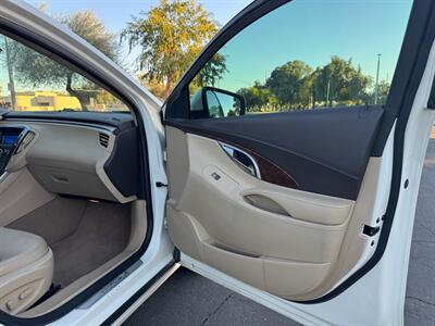 2011 Buick LaCrosse CXL   - Photo 13 - Mesa, AZ 85210