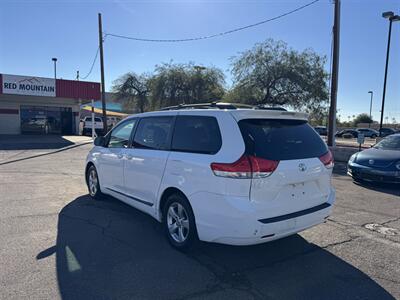 2014 Toyota Sienna LE 8-Passenger   - Photo 3 - Mesa, AZ 85210
