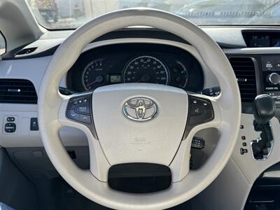 2014 Toyota Sienna LE 8-Passenger   - Photo 17 - Mesa, AZ 85210