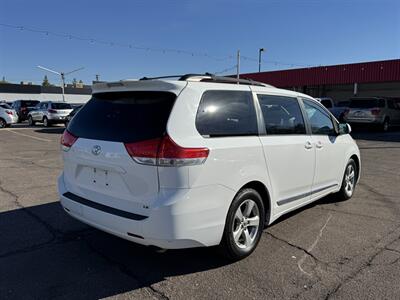 2014 Toyota Sienna LE 8-Passenger   - Photo 5 - Mesa, AZ 85210
